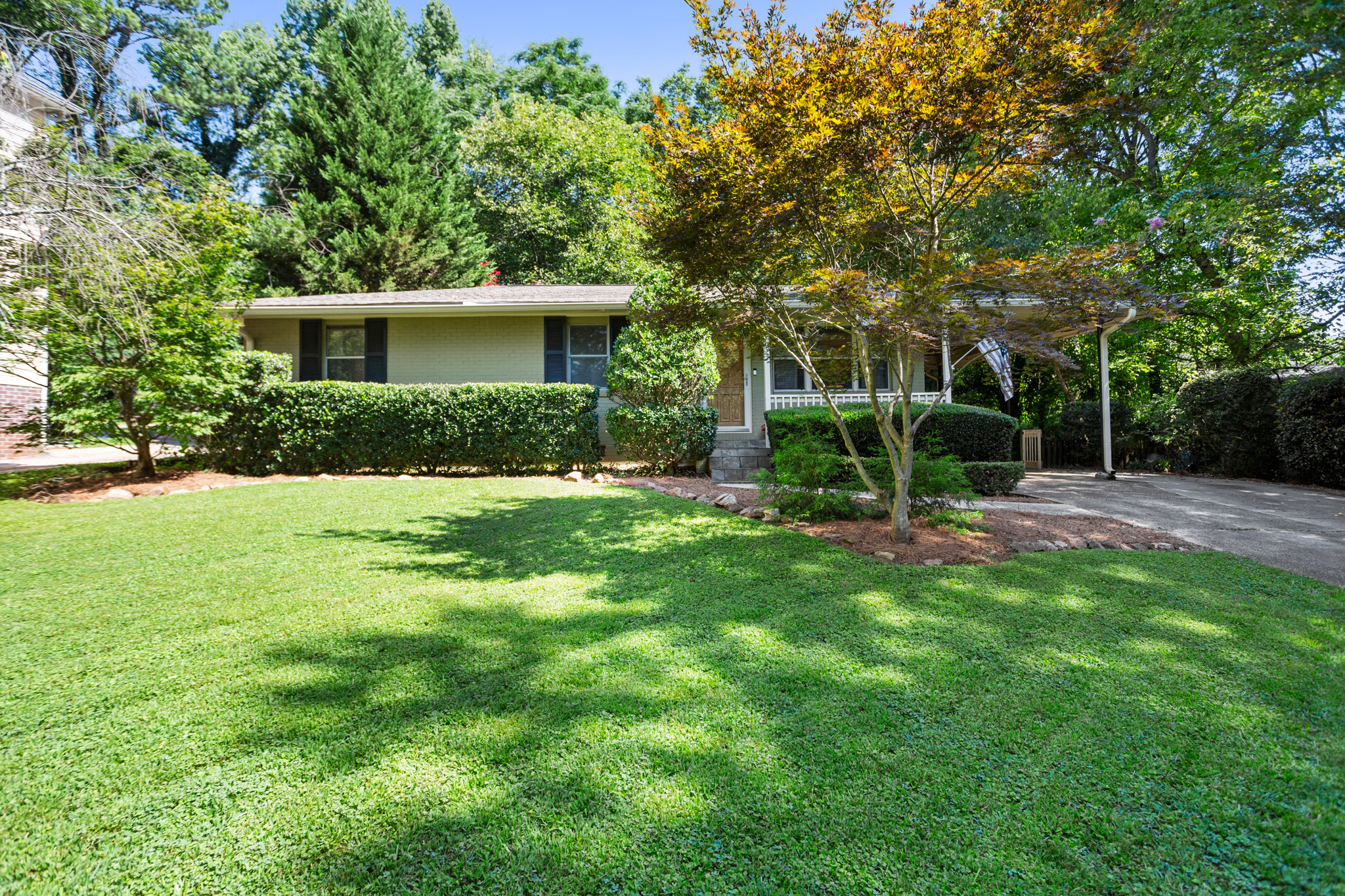 2083 Stockbridge Drive SE