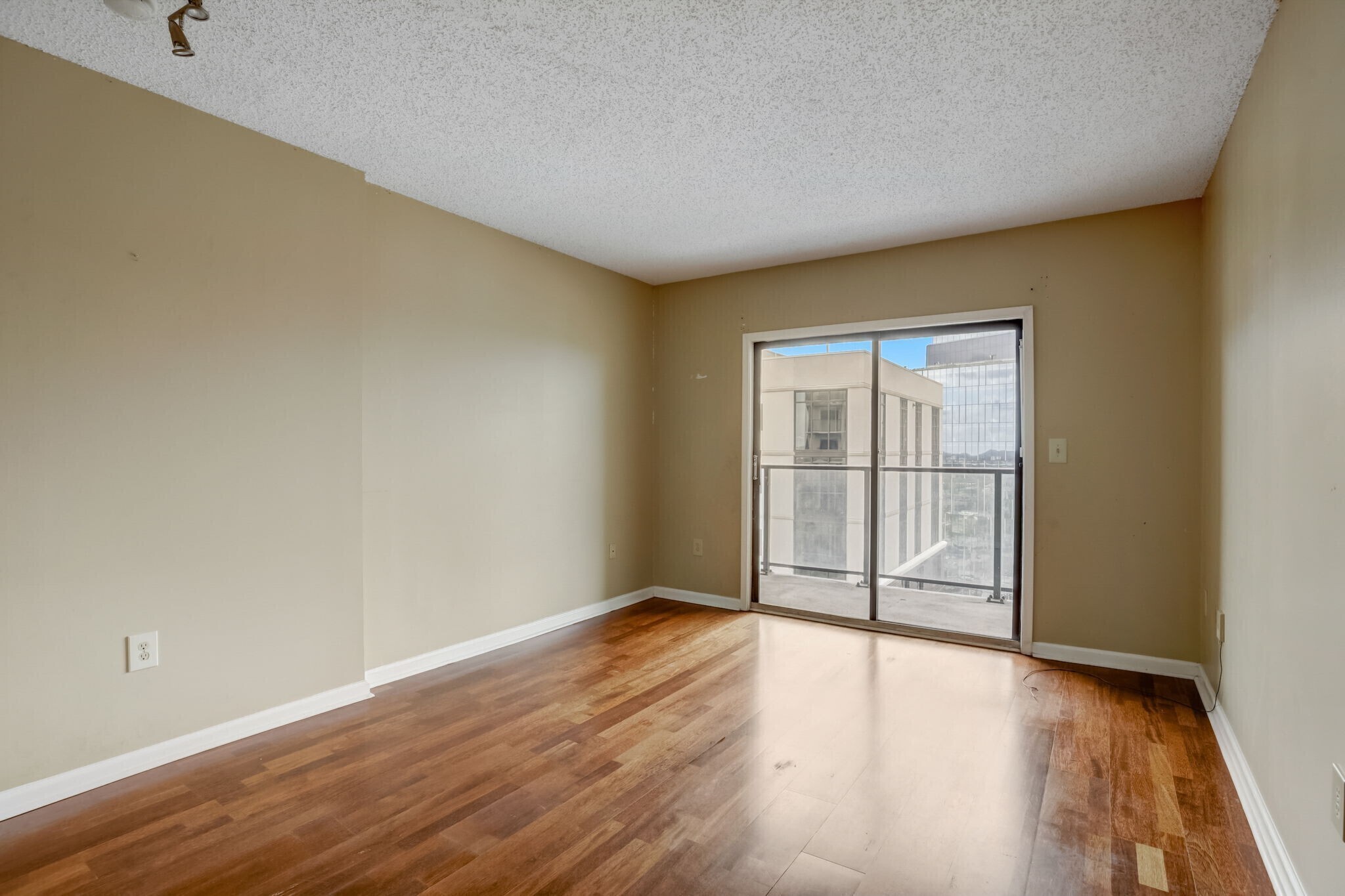 1280 W Peachtree Street NW # 3414