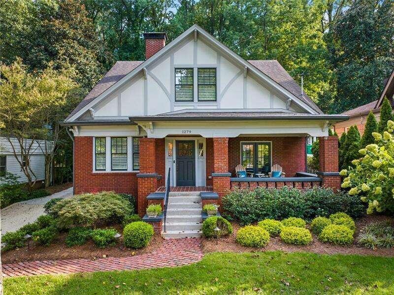 1279 Stillwood Drive NE