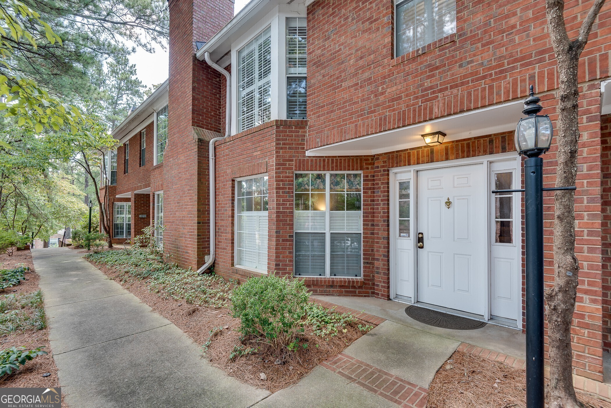 1992 N Williamsburg Drive