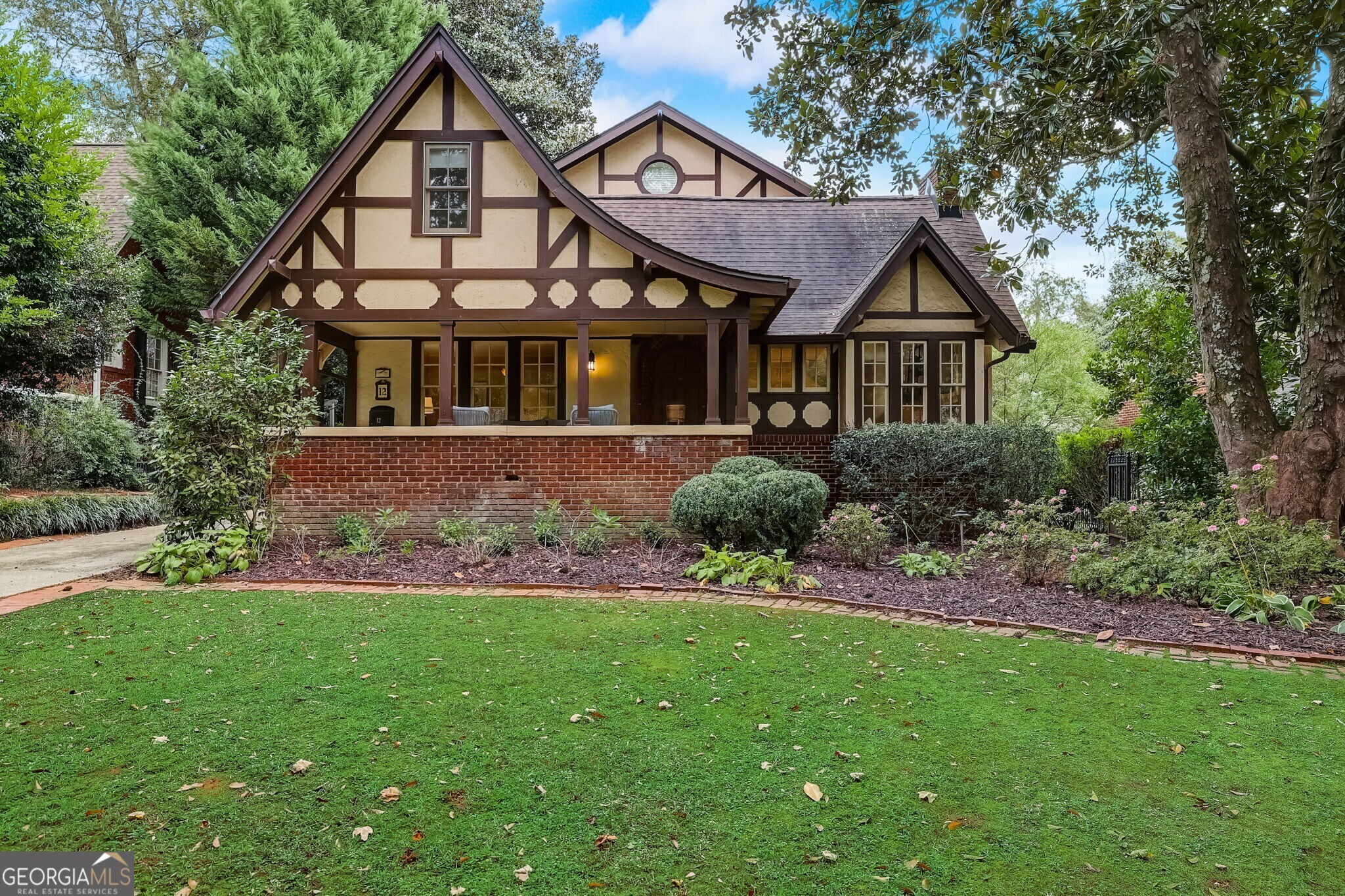 12 Dartmouth Avenue