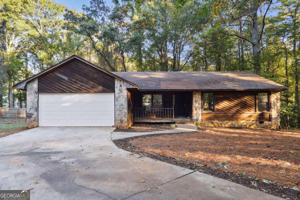 5683 Stoneleigh Hill Court