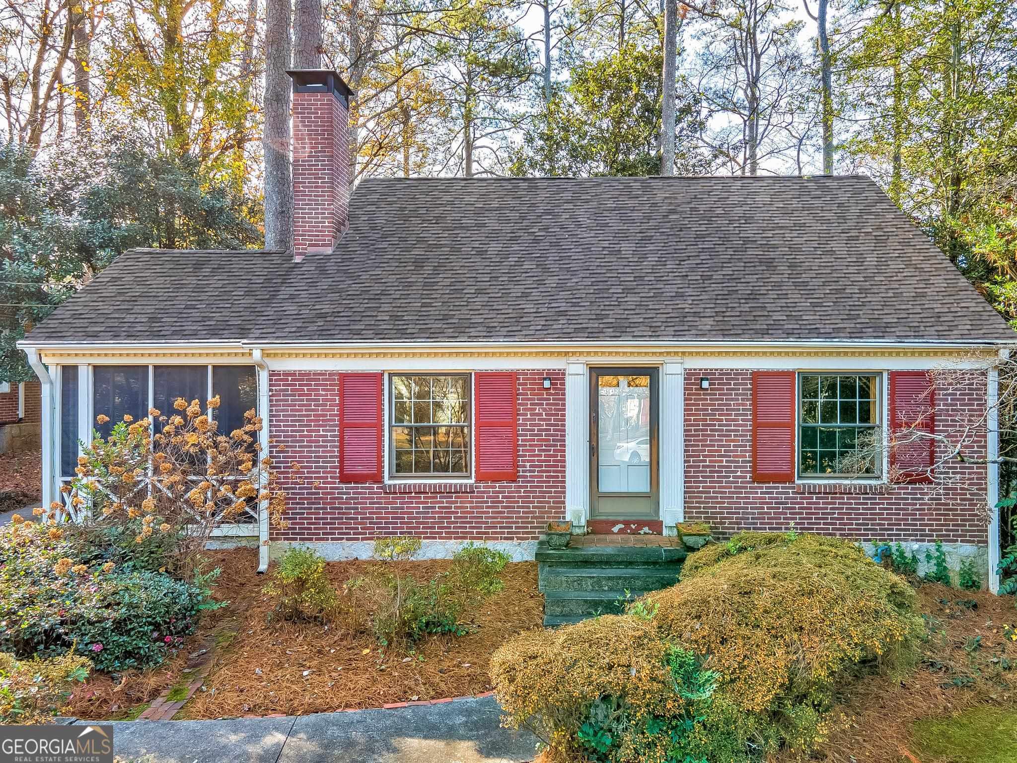 1941 Edinburgh Terrace NE