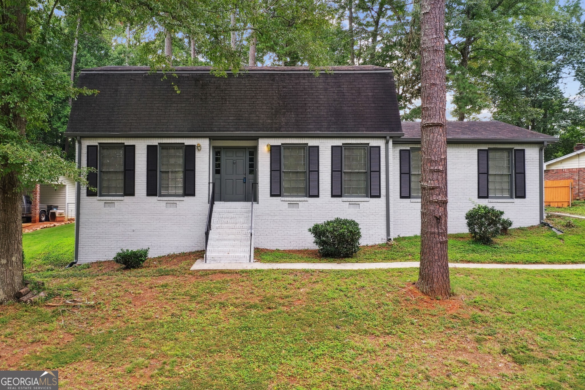 1665 Oak Ridge Circle