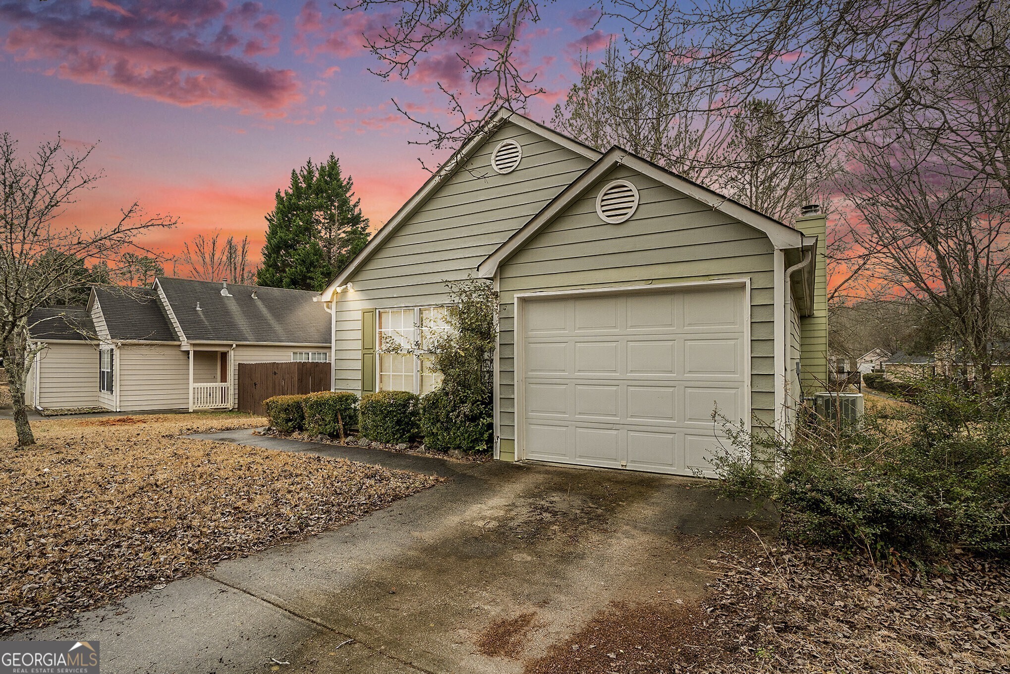 1285 Waterton Trail