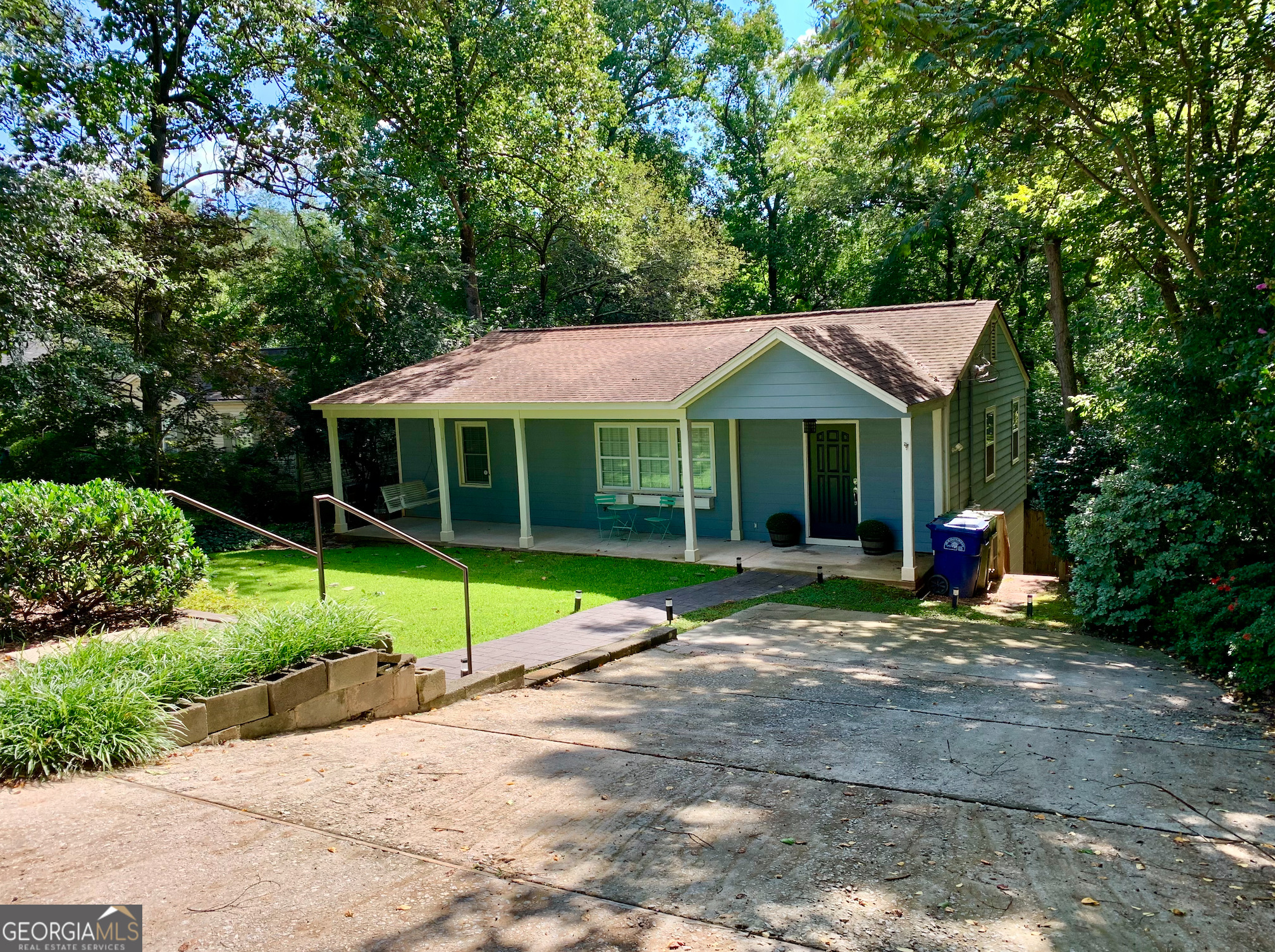 1891 Woodland Hills Avenue NW