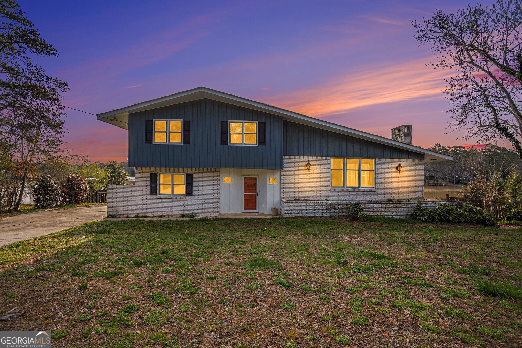 2090 Napoli Circle