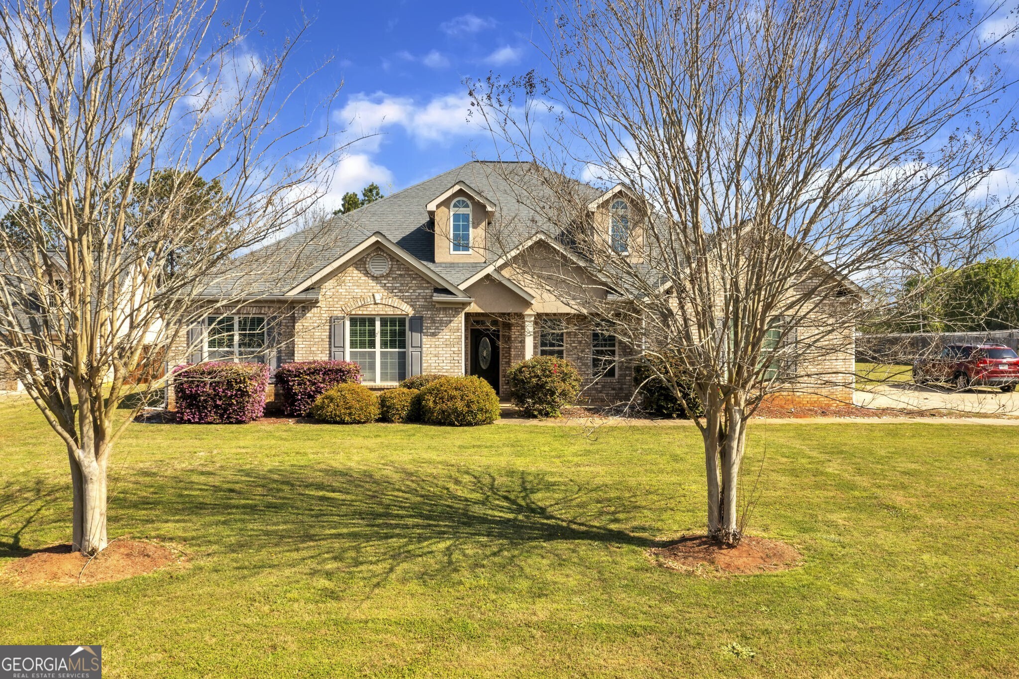 211 Aves Court