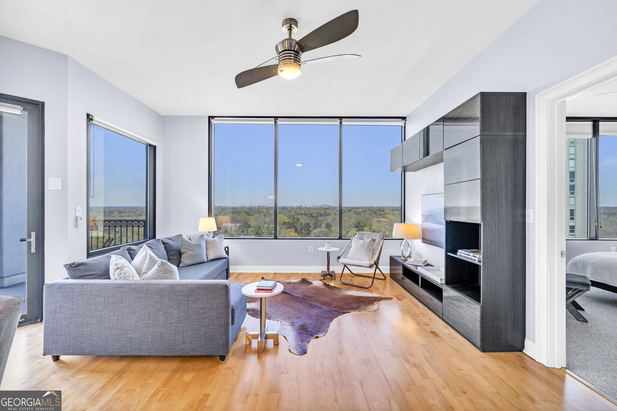2828 Peachtree Road # 1703