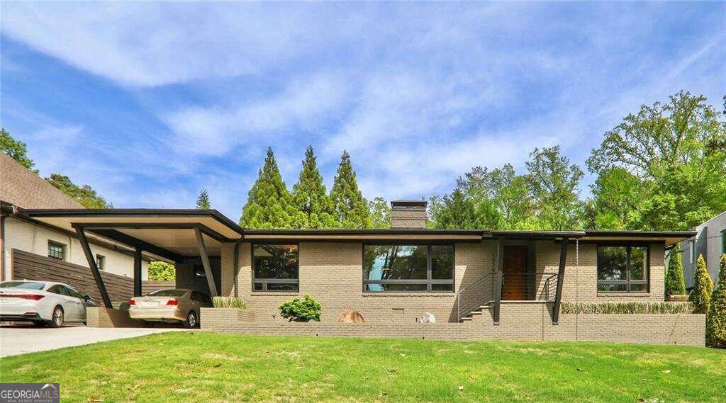 1379 Brook Forest Drive NE