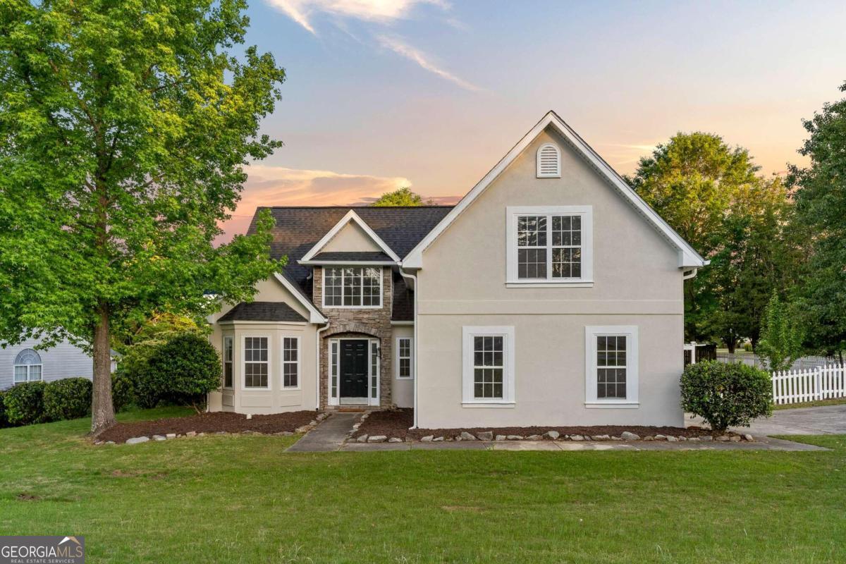 1604 Oak Trace Circle