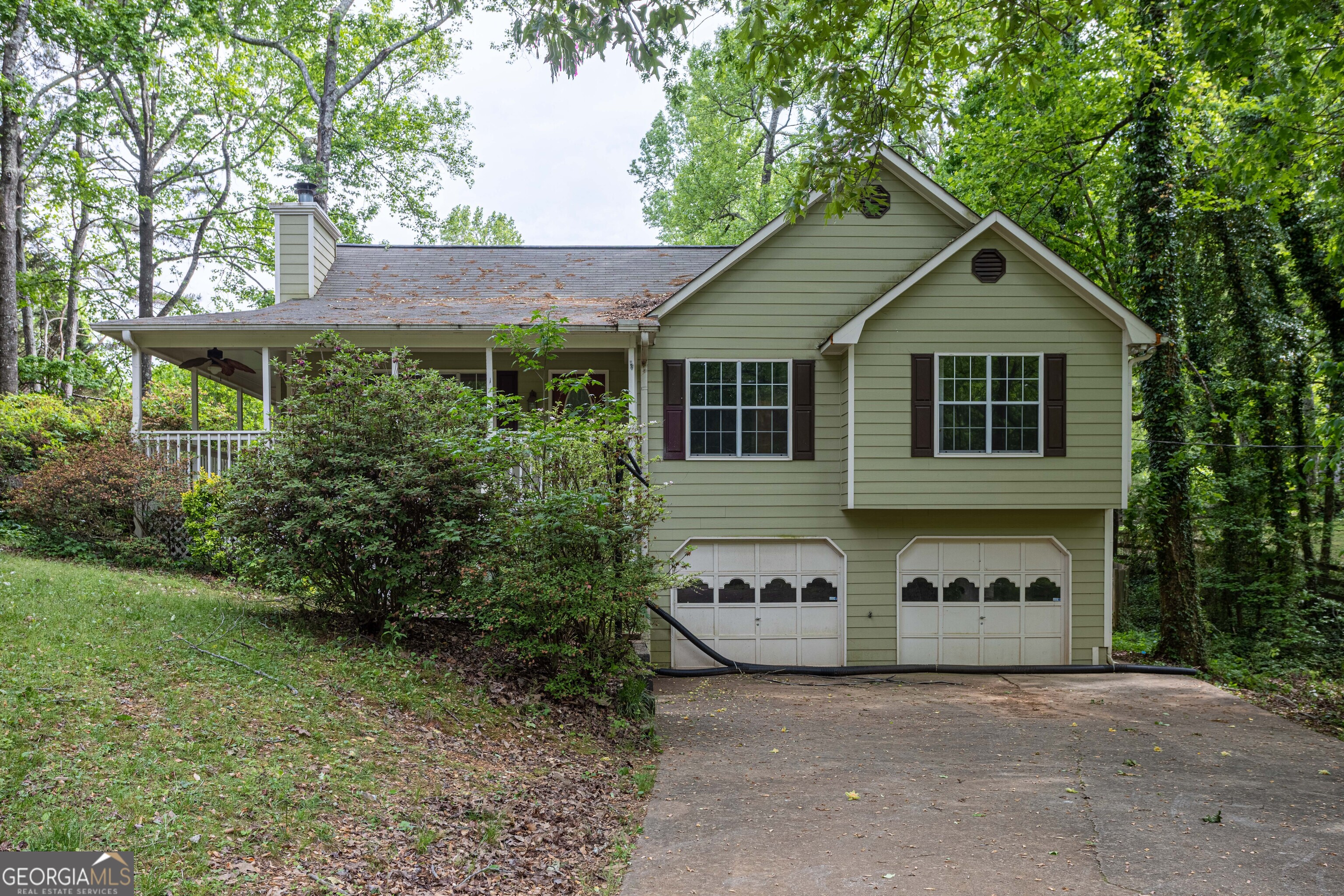 6120 Longwood