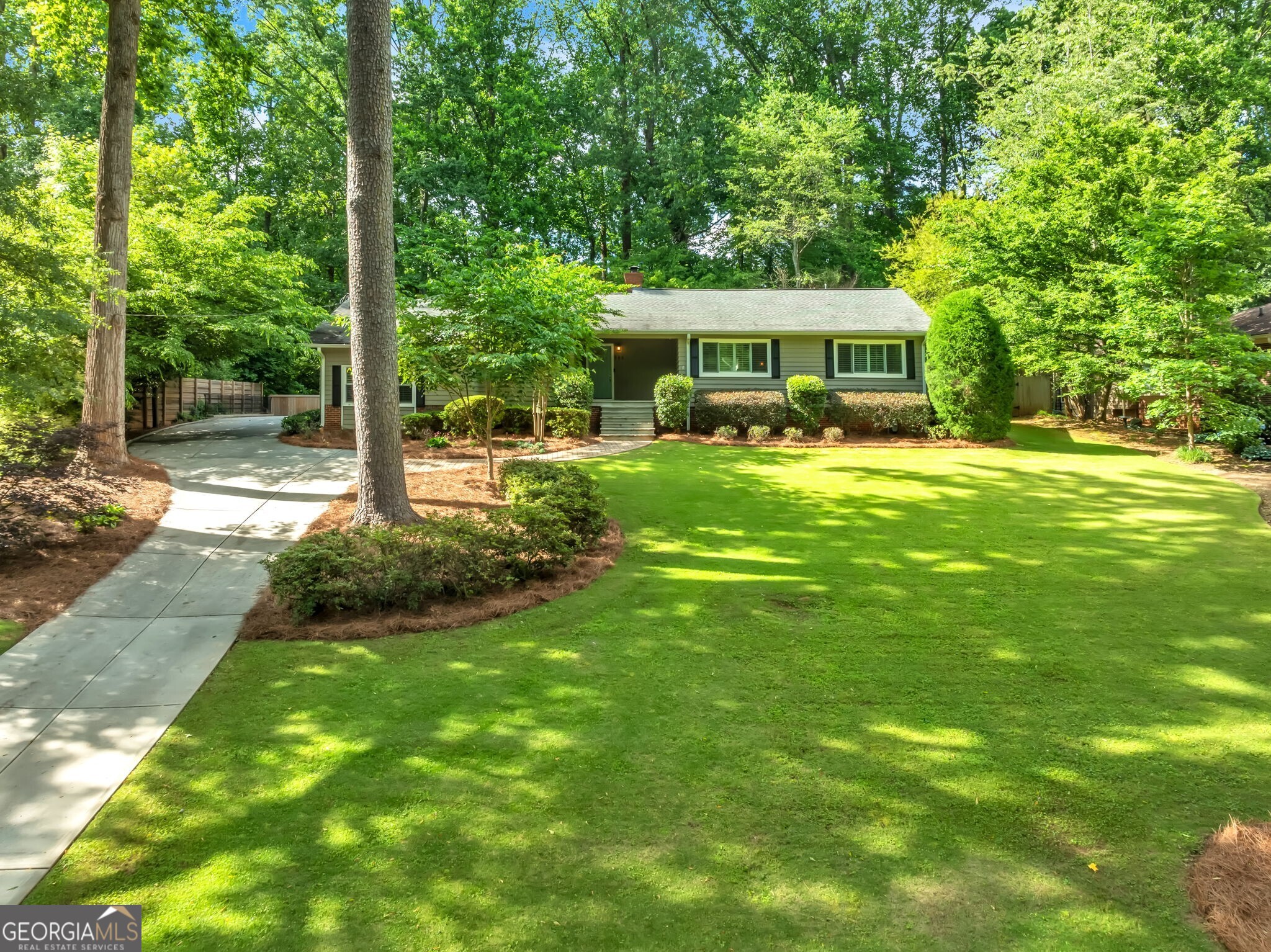 886 Barton Woods Road NE