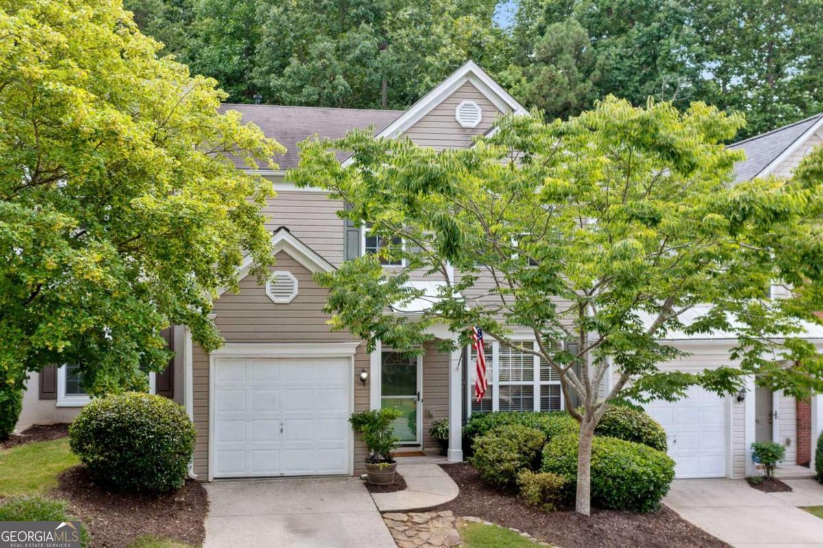 108 Kenninghall Drive SE