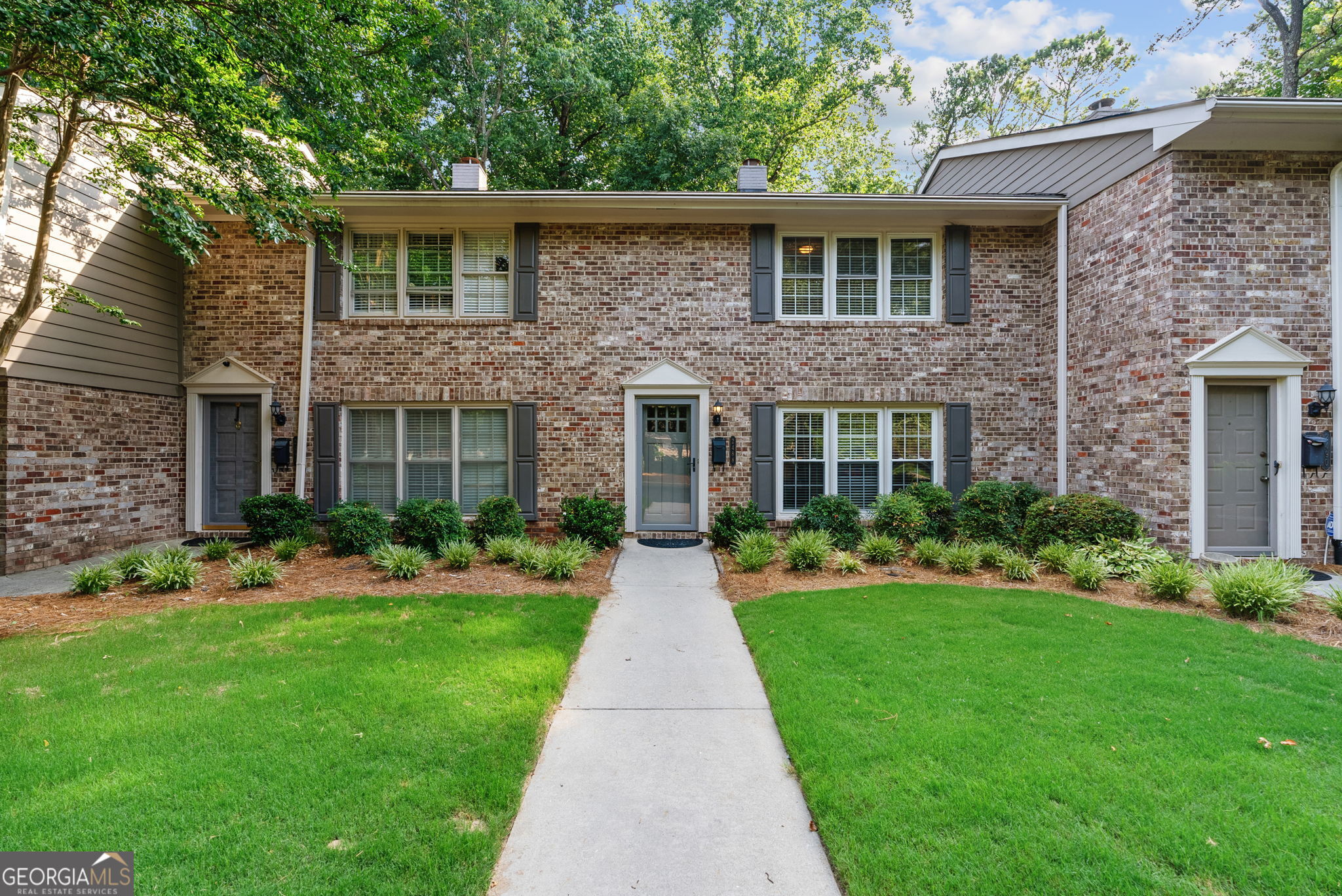 2488 Northlake Court NE