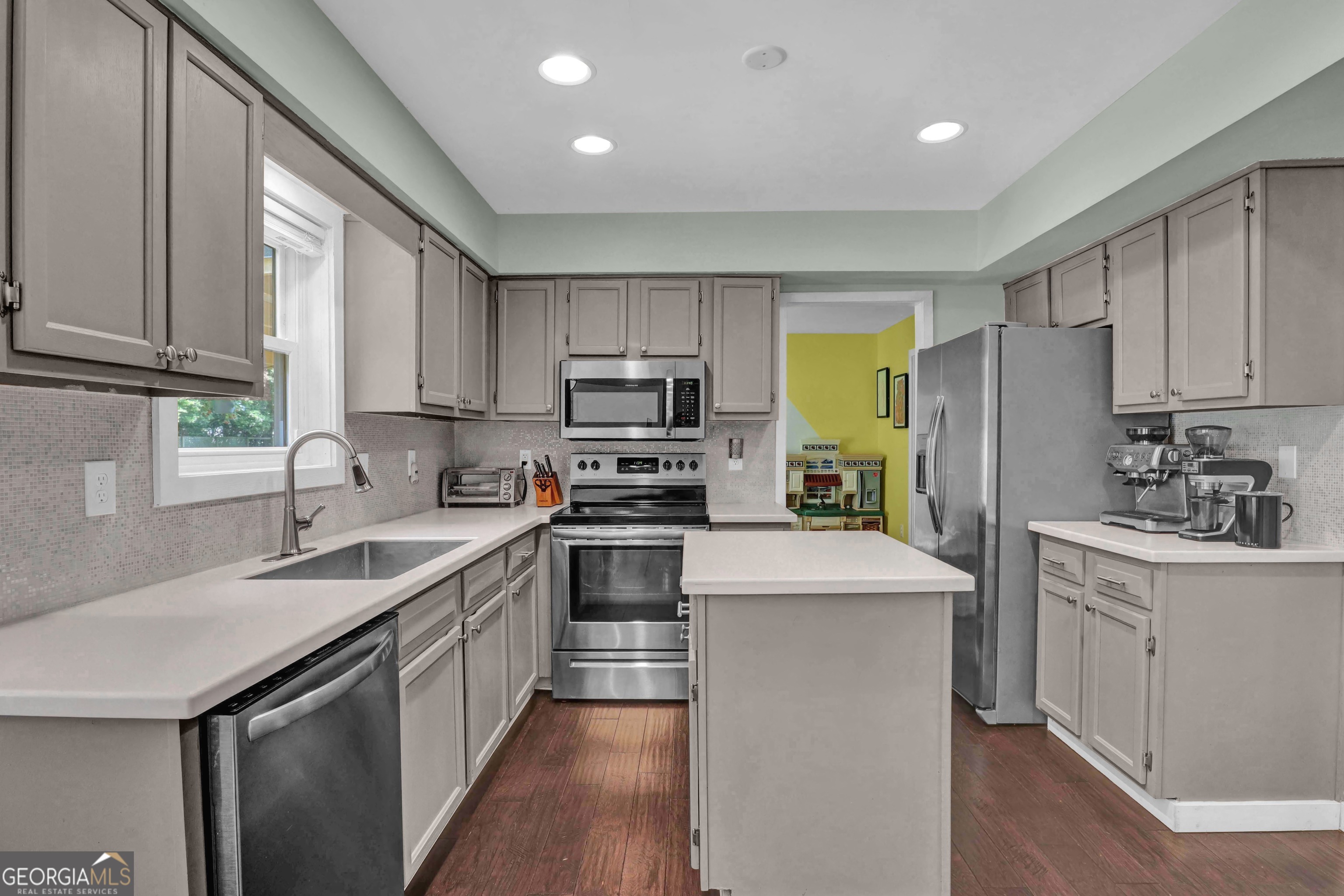 1502 Sedgewick Court