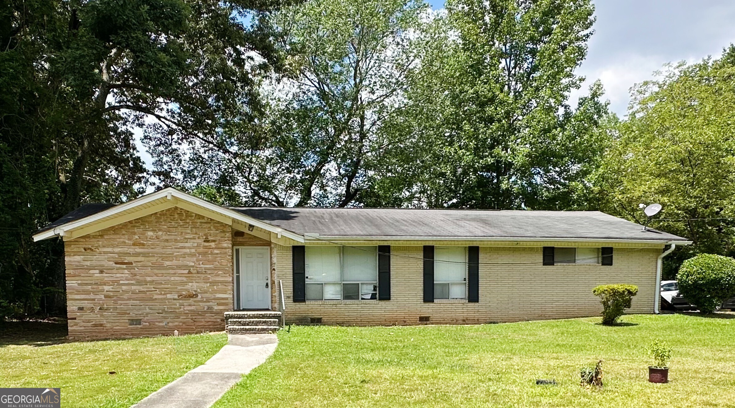 5695 Montilly Circle