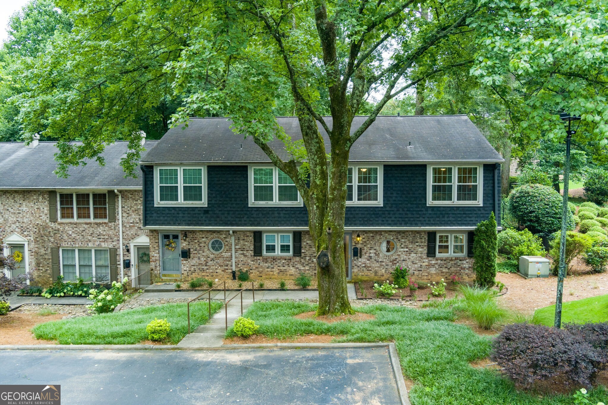 2345 Northlake Court NE