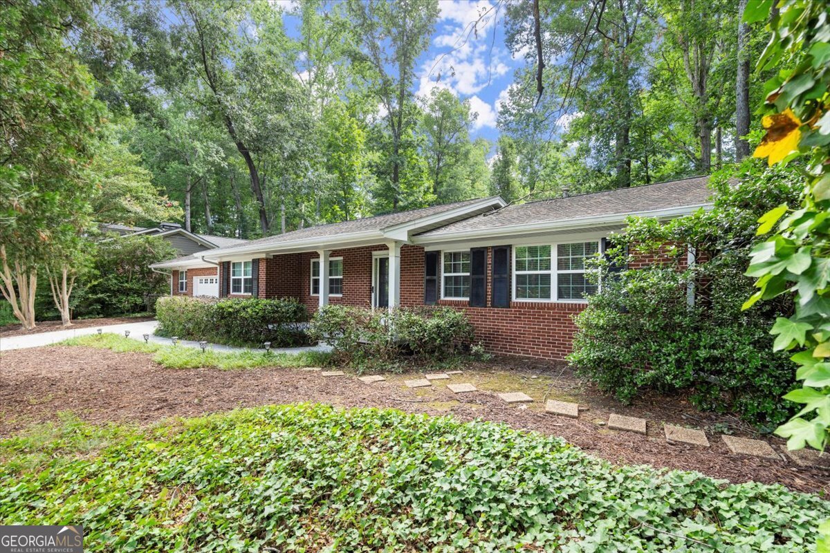 2465 Brookdale Drive NE
