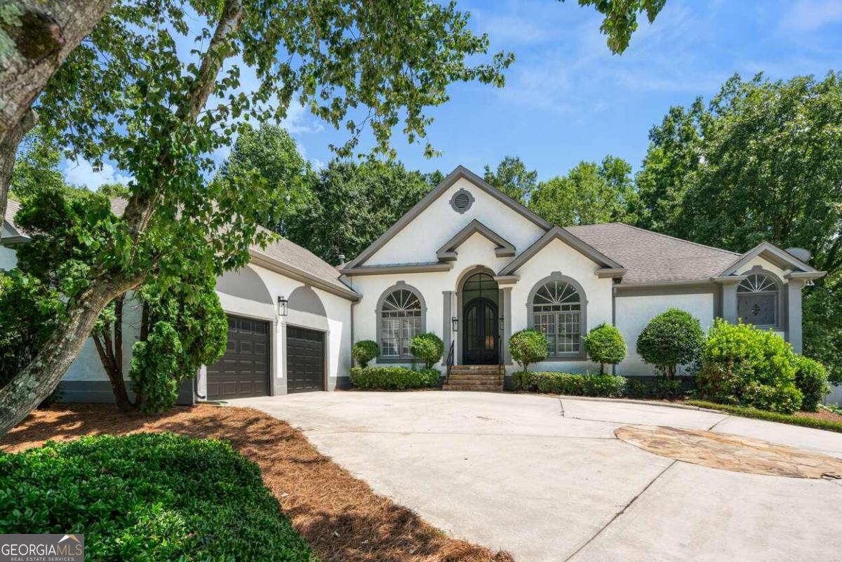 305 Montrose Drive