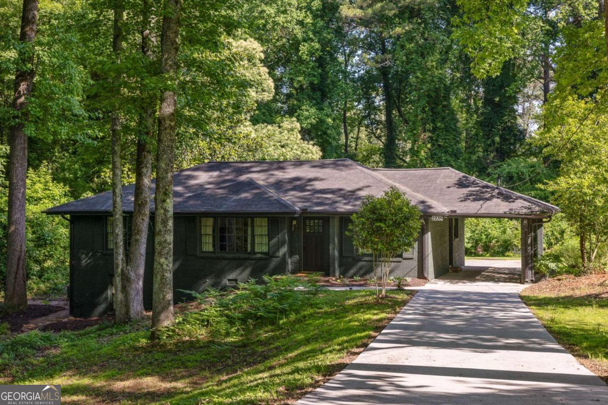 2235 Beecher Circle SW