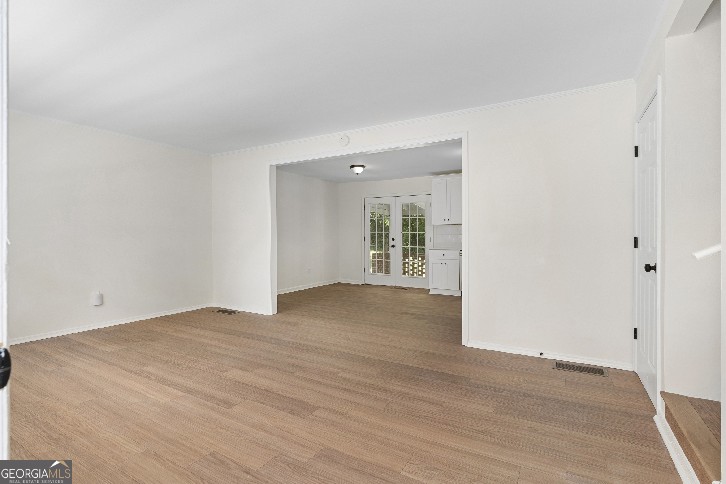 890 Chestnut Drive