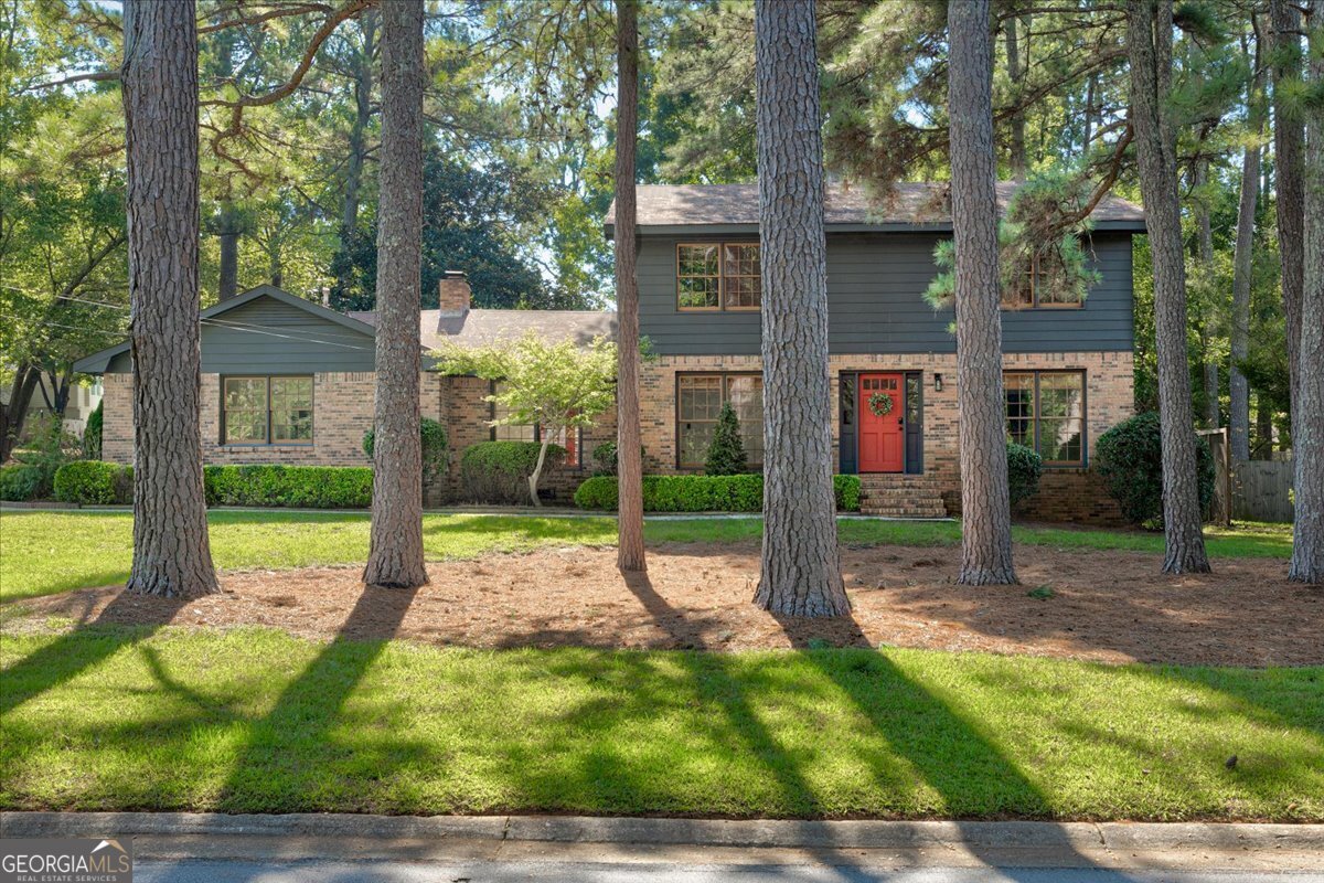 4052 Whispering Forest Court SW