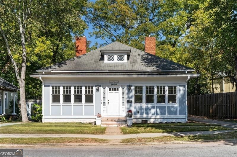 1040 Drewry Street NE