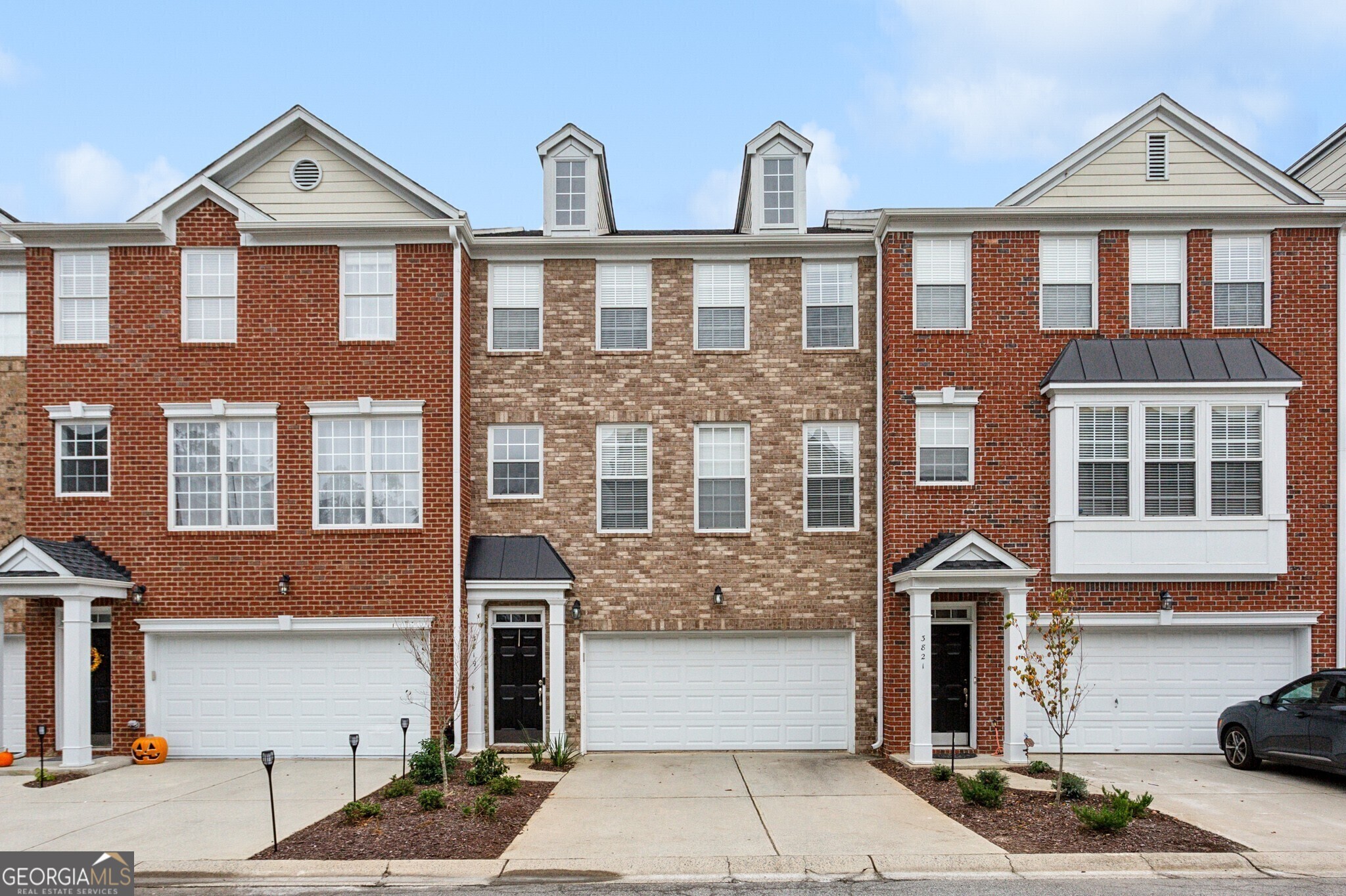 3819 Chattahoochee Summit Drive SE