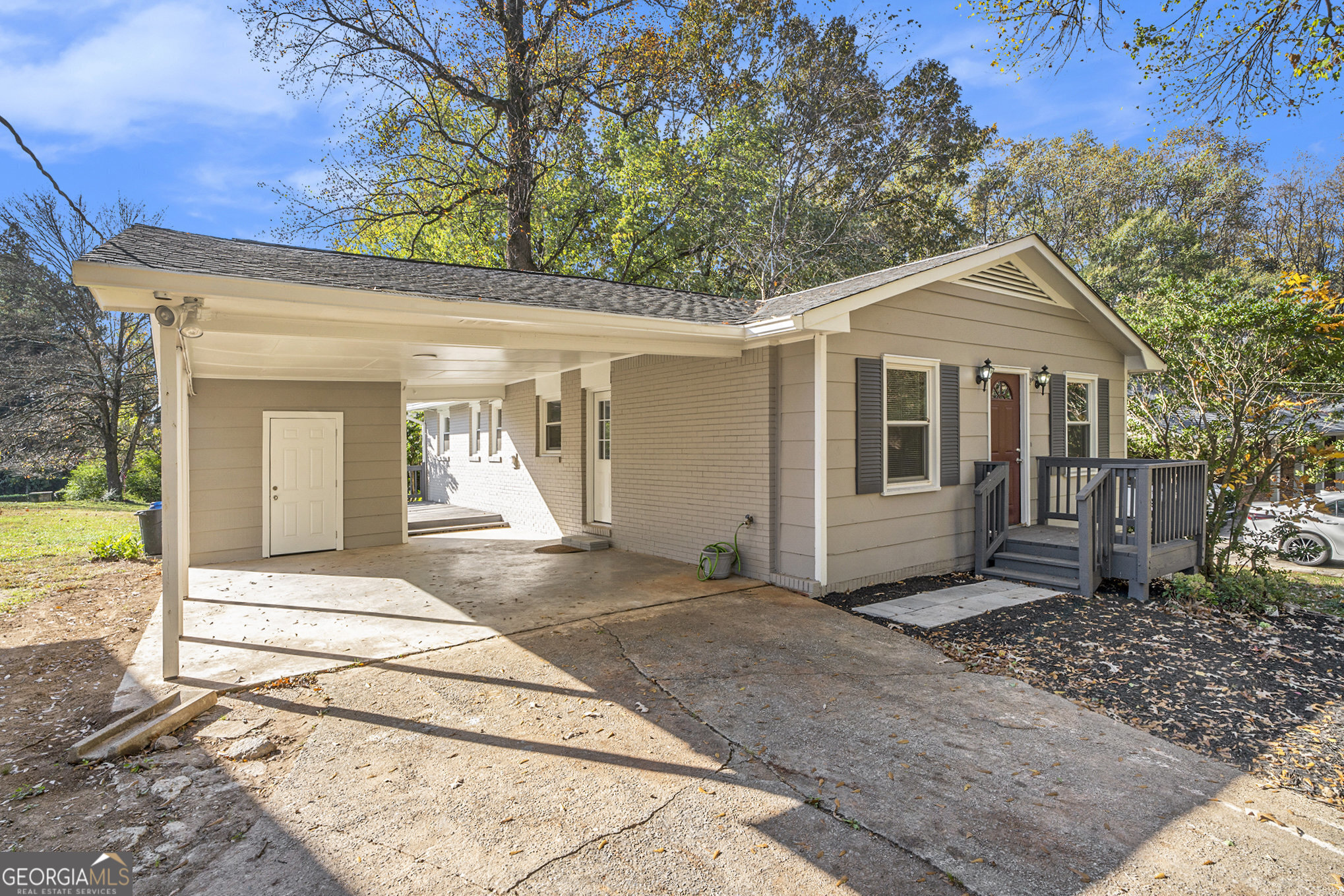 2390 Ridgeway Drive