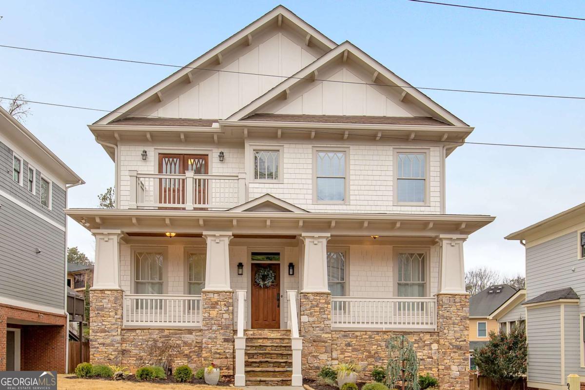 3172 Lynwood Drive NE