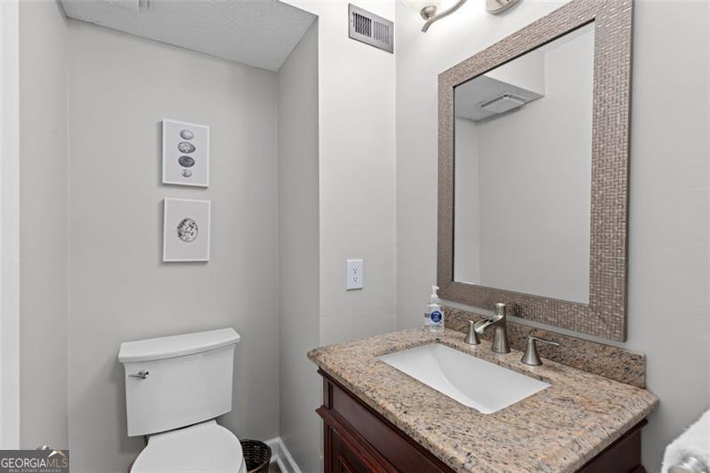 1484 BRIAROAKS Trail