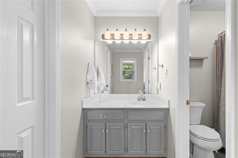1484 BRIAROAKS Trail