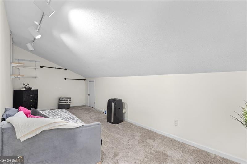 1484 BRIAROAKS Trail