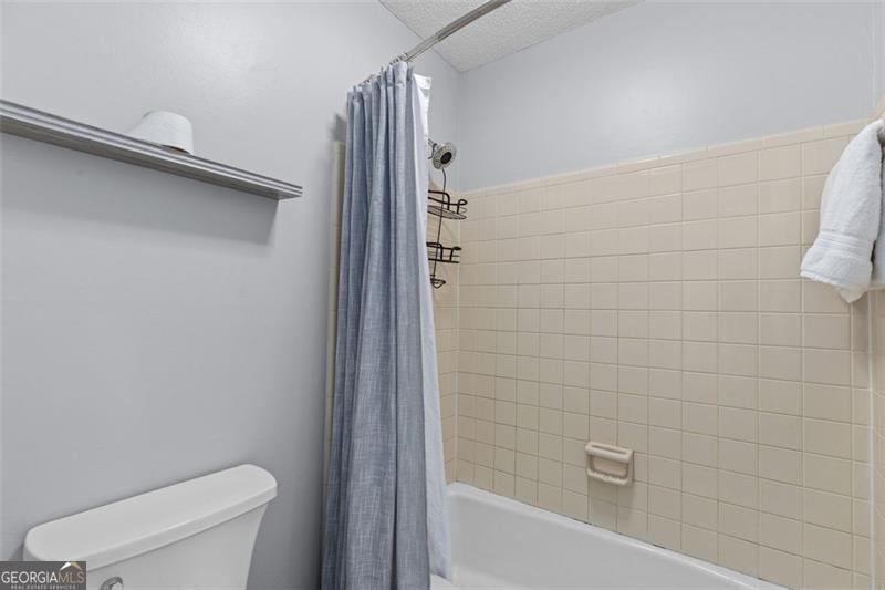 1484 BRIAROAKS Trail