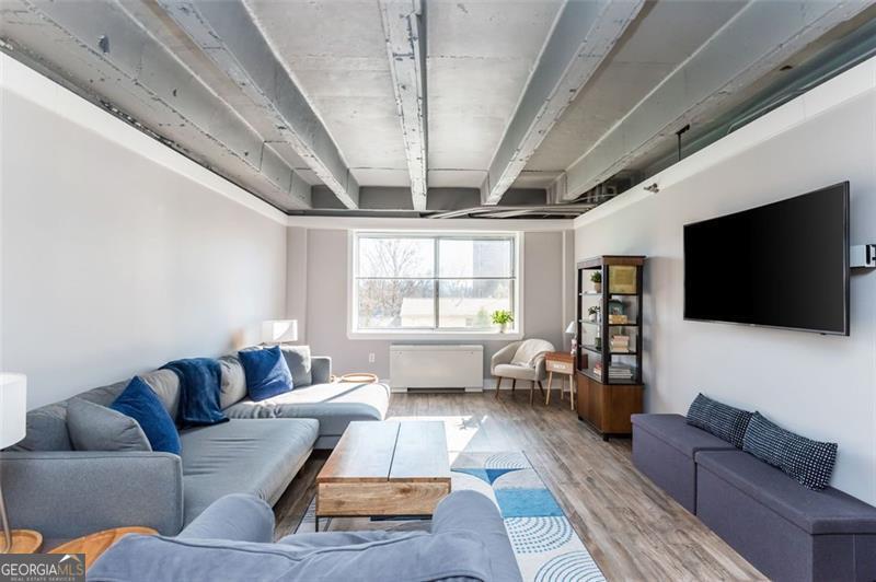 2479 PEACHTREE Road # 202