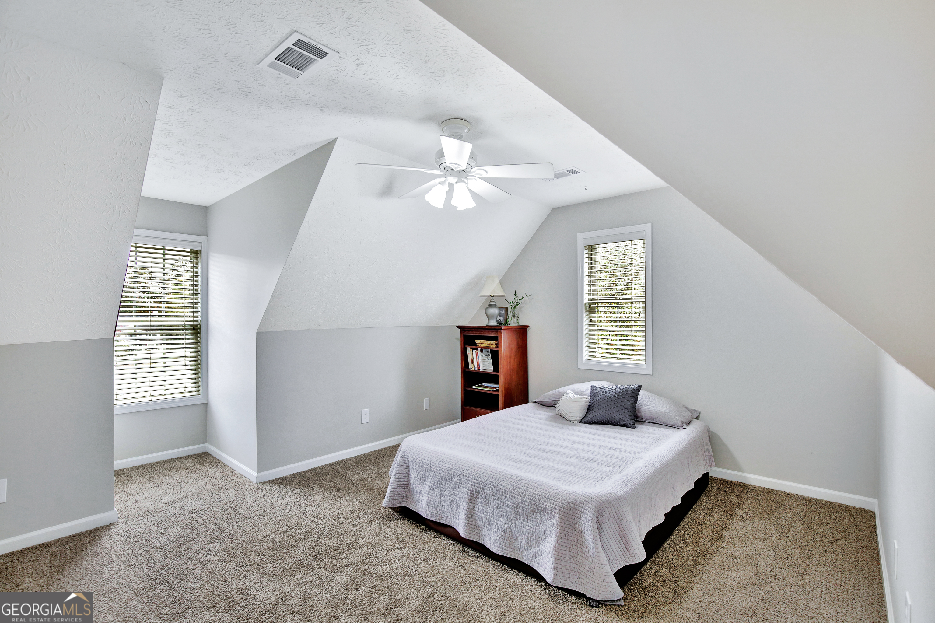 125 Fawn Brook Pass