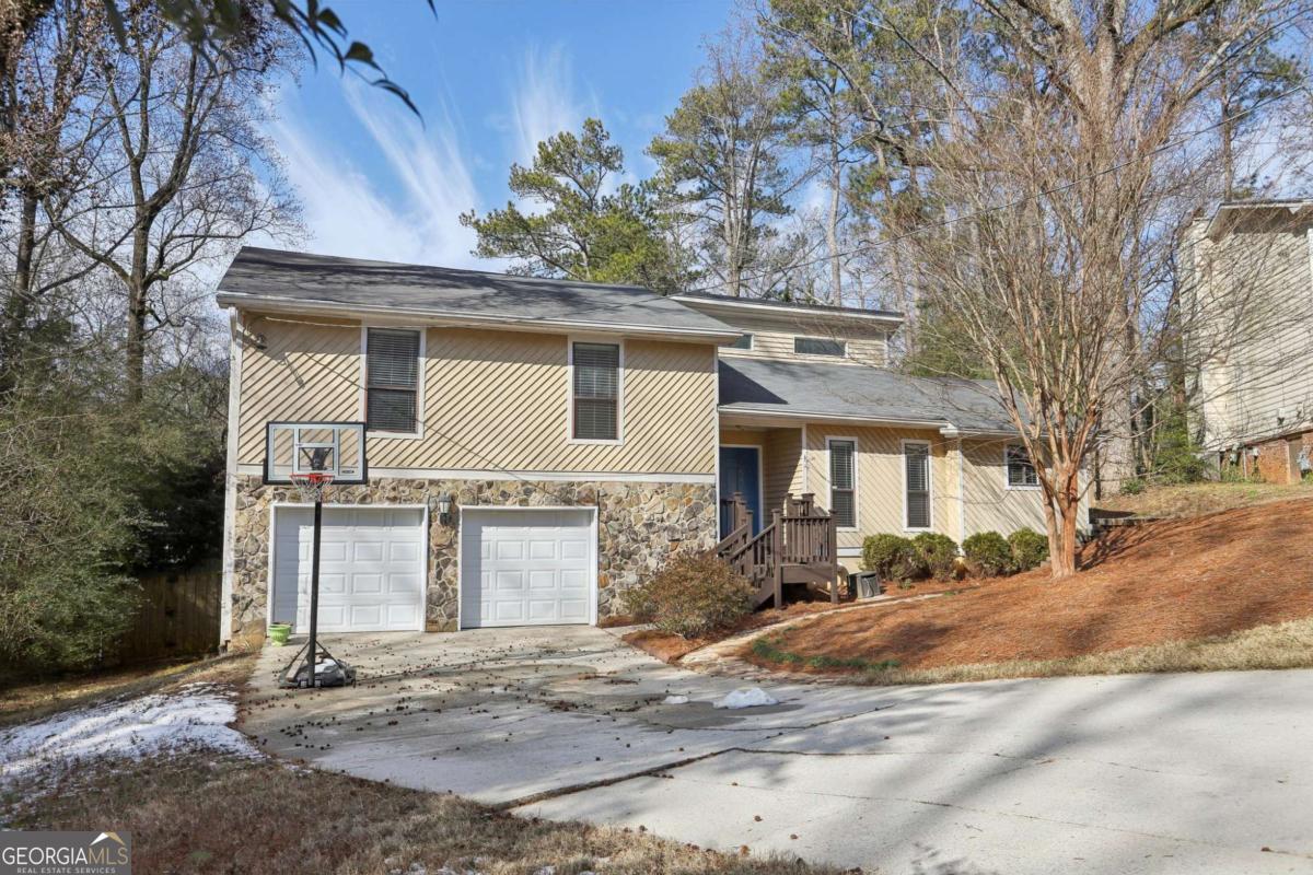 1684 Pierce Arrow Parkway