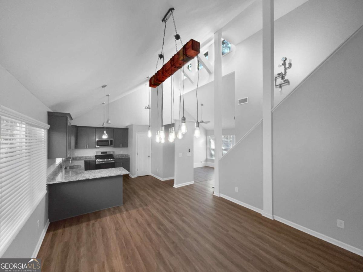 6049 Shallow Wood Court