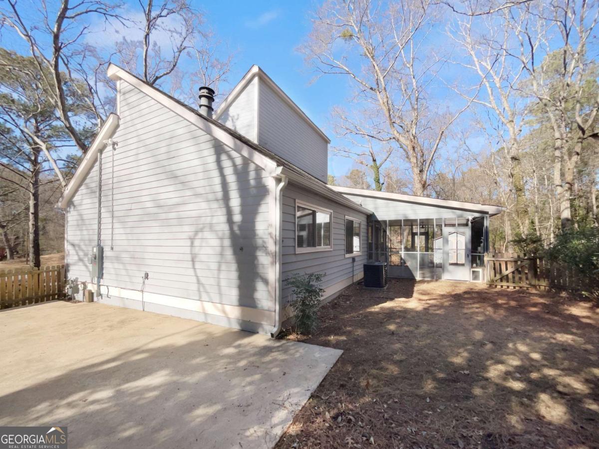 6049 Shallow Wood Court