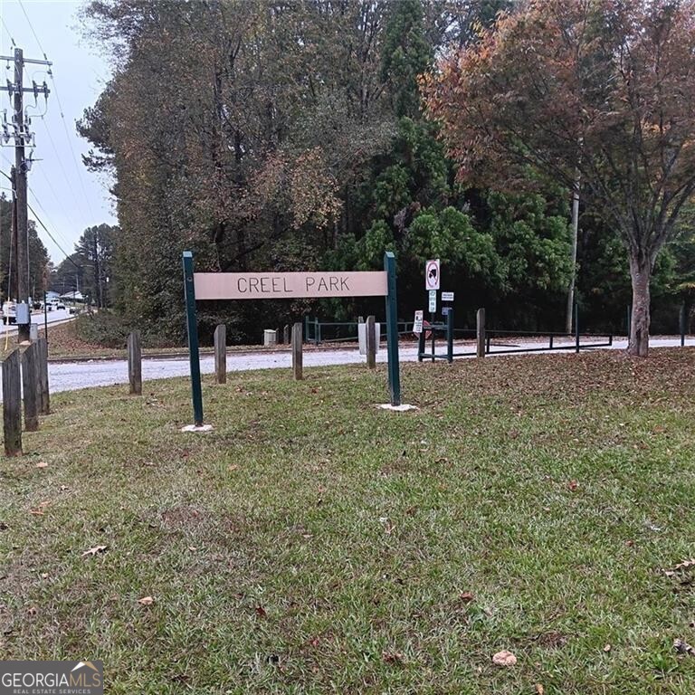 1604 Pine Tree Trail