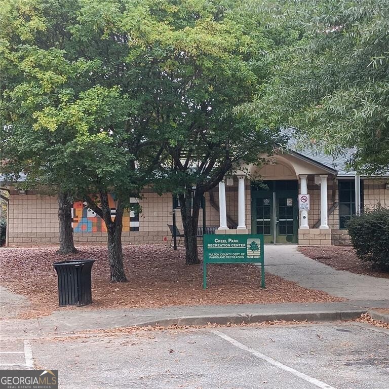 1604 Pine Tree Trail