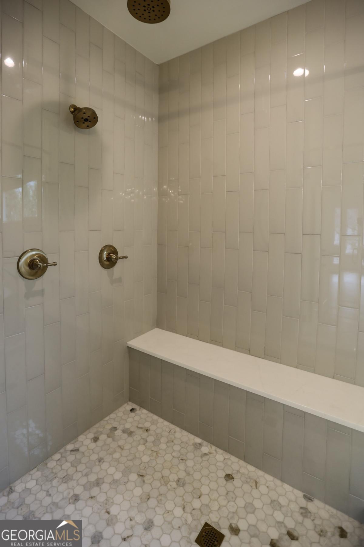 2455 Ellijay Drive NE