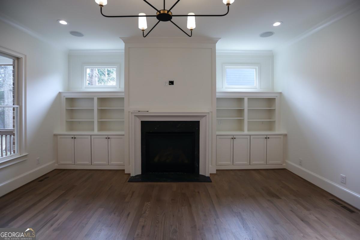 2455 Ellijay Drive NE