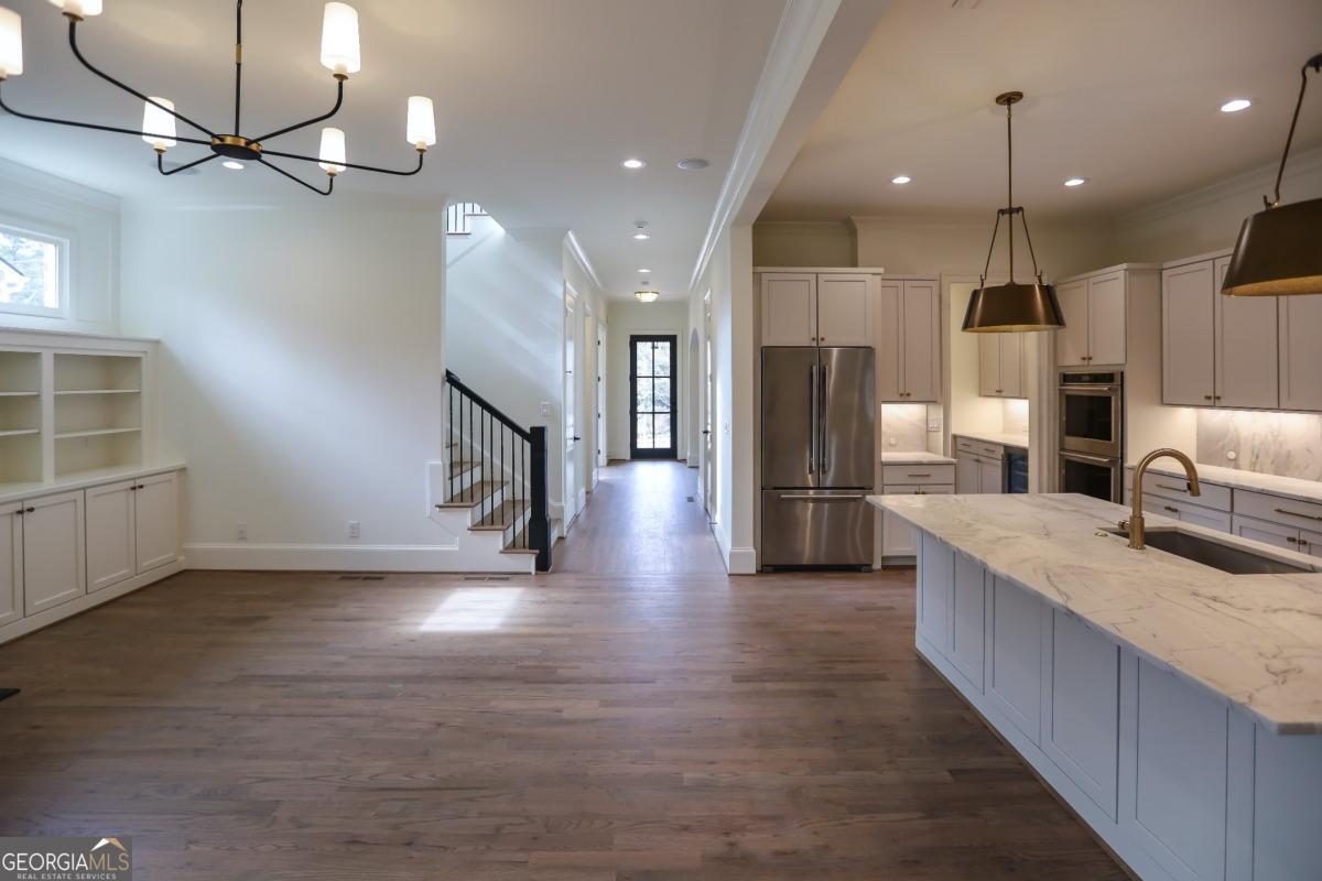 2455 Ellijay Drive NE