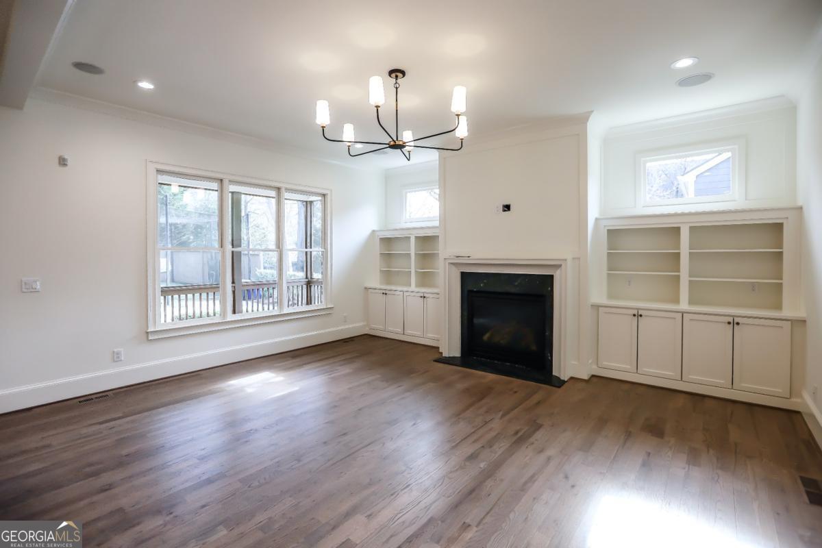 2455 Ellijay Drive NE