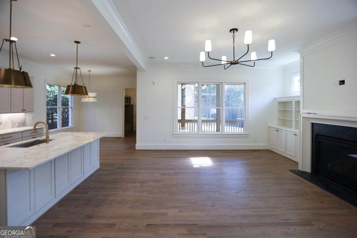 2455 Ellijay Drive NE