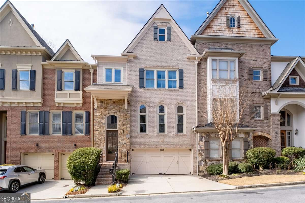 1938 Saxon Valley Circle NE
