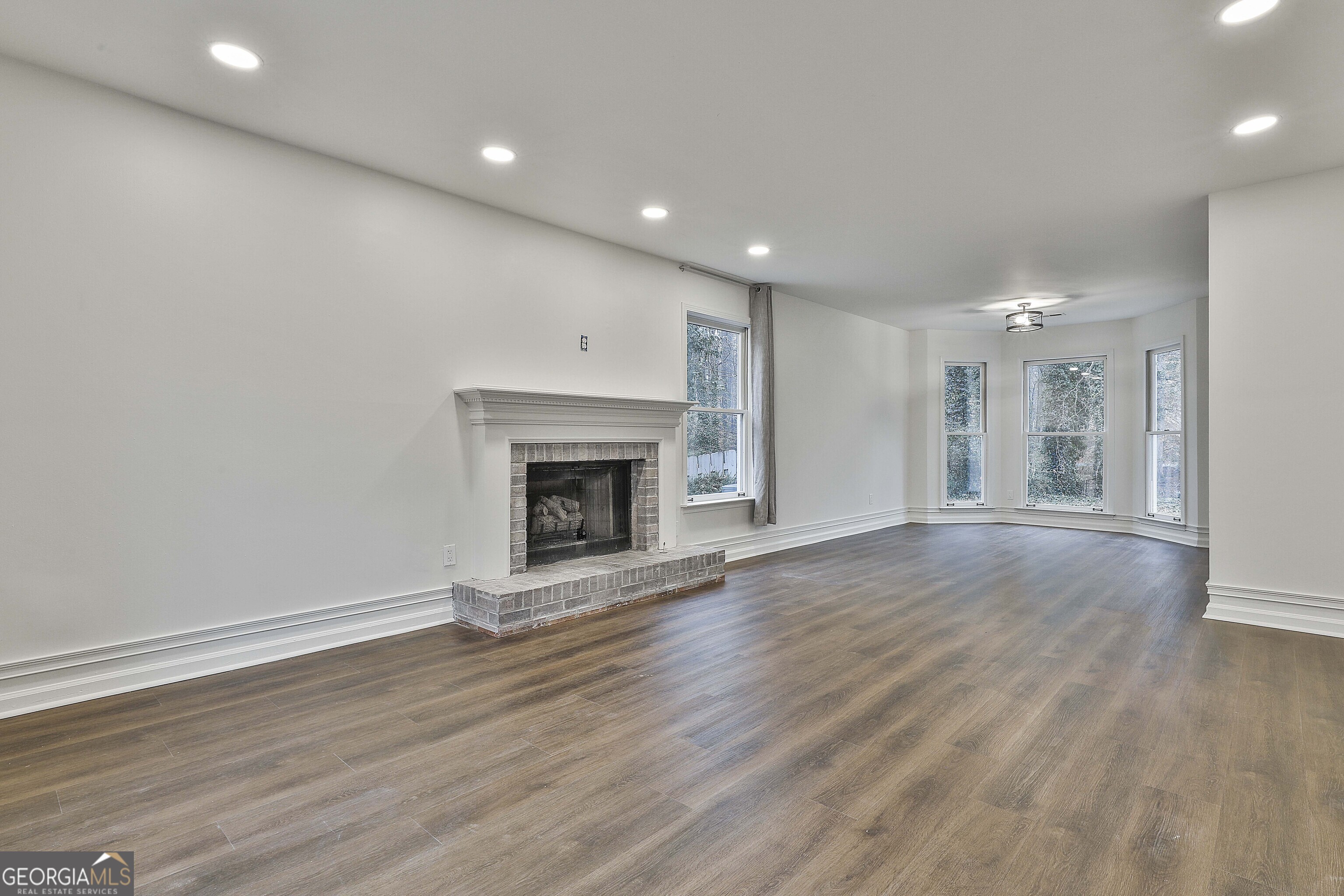 332 Summer Place
