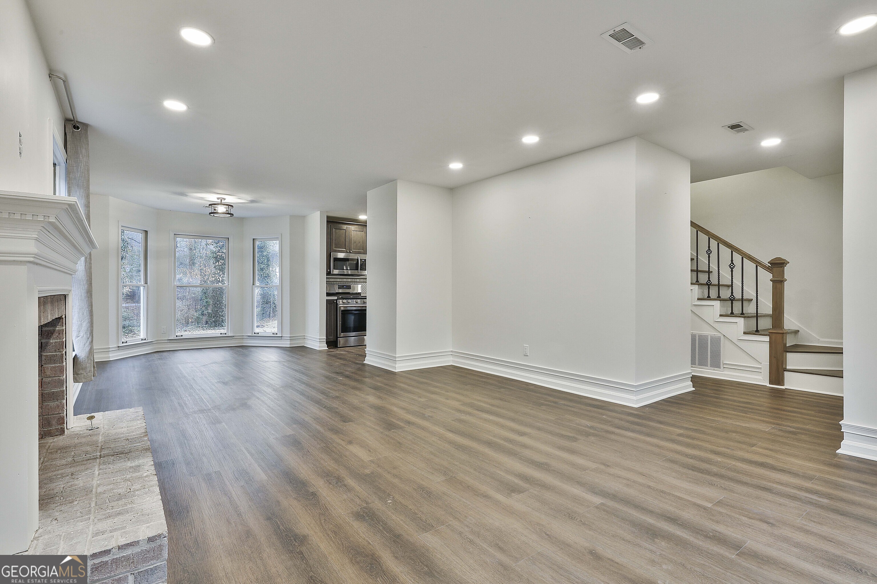 332 Summer Place
